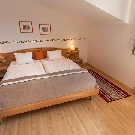 Affittacamere Haus Farmer 3*