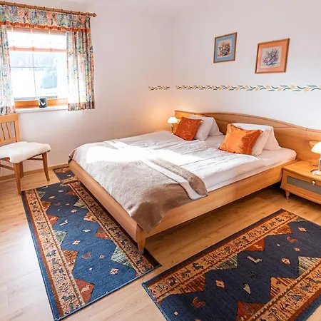 Haus Farmer Affittacamere 3*